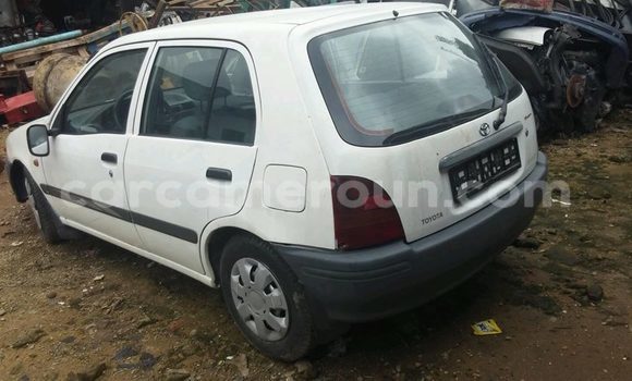 Acheter Occasion Voiture Toyota Starlet Blanc à Yaoundé, Central Cameroon Acheter Occasion Voiture Toyota Starlet Blanc à Yaoundé, Central Cameroon