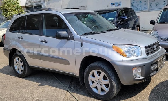 Acheter Occasion Voiture Toyota RAV4 Gris à Douala, Littoral Cameroon Acheter Occasion Voiture Toyota RAV4 Gris à Douala, Littoral Cameroon