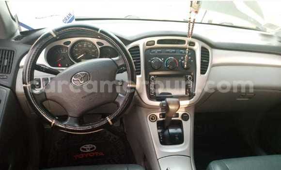 Acheter Occasion Voiture Toyota Highlander Vert à Douala, Littoral Cameroon Acheter Occasion Voiture Toyota Highlander Vert à Douala, Littoral Cameroon