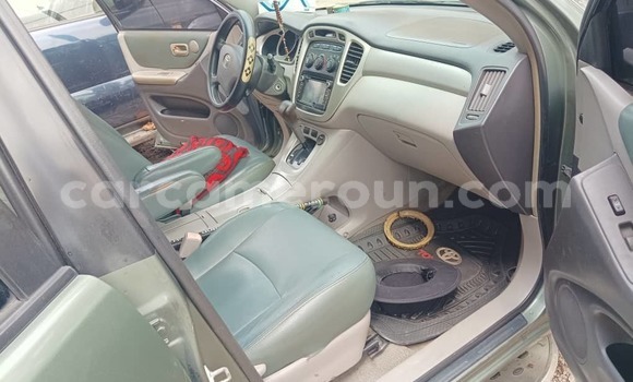 Acheter Occasion Voiture Toyota Highlander Vert à Douala, Littoral Cameroon Acheter Occasion Voiture Toyota Highlander Vert à Douala, Littoral Cameroon
