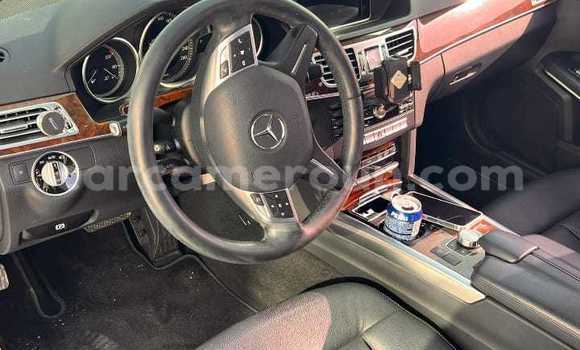 Acheter Occasion Voiture Mercedes-Benz E-Classe Blanc à Douala, Littoral Cameroon