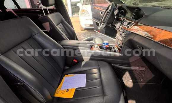 Acheter Occasion Voiture Mercedes-Benz E-Classe Blanc à Douala, Littoral Cameroon Acheter Occasion Voiture Mercedes-Benz E-Classe Blanc à Douala, Littoral Cameroon