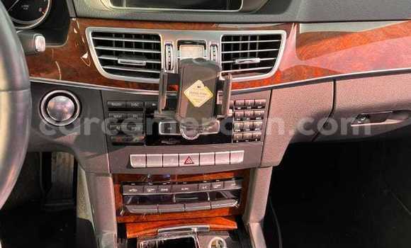 Acheter Occasion Voiture Mercedes-Benz E-Classe Blanc à Douala, Littoral Cameroon Acheter Occasion Voiture Mercedes-Benz E-Classe Blanc à Douala, Littoral Cameroon