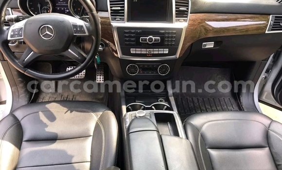 Acheter Occasion Voiture Mercedes‒Benz ML–Class Gris à Douala, Littoral Cameroon Acheter Occasion Voiture Mercedes‒Benz ML–Class Gris à Douala, Littoral Cameroon