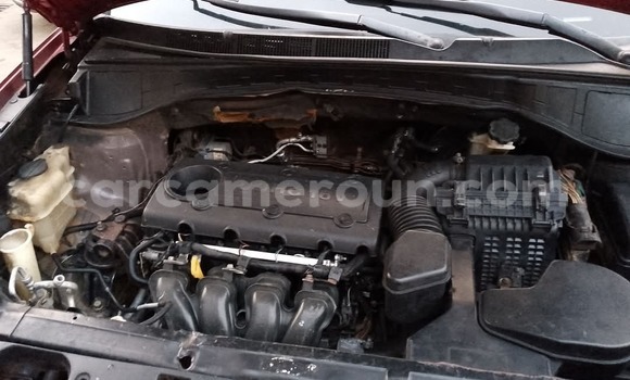 Sayi Na hannu Hyundai Santa Fe Red Mota in Douala a Ƙasar Kamaru Sayi Na hannu Hyundai Santa Fe Red Mota in Douala a Ƙasar Kamaru
