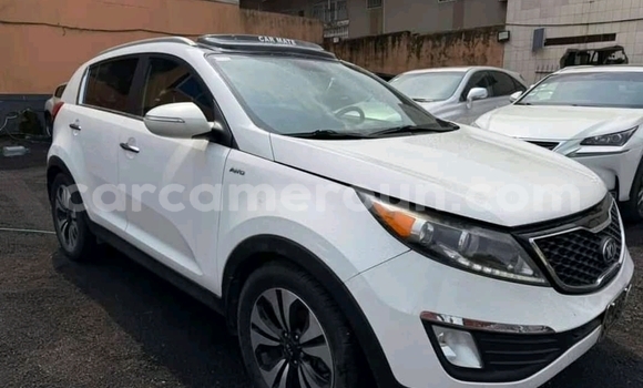 Acheter Import Voiture Kia Sportage Blanc à Douala, Littoral Cameroon