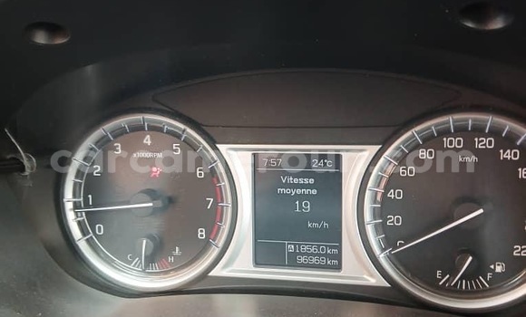 Acheter Occasion Voiture Suzuki Grand Vitara Gris à Yaoundé, Central Cameroon Acheter Occasion Voiture Suzuki Grand Vitara Gris à Yaoundé, Central Cameroon