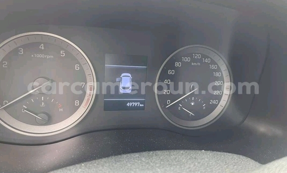 Sayi Na hannu Hyundai Tucson Black Mota in Douala a Ƙasar Kamaru Sayi Na hannu Hyundai Tucson Black Mota in Douala a Ƙasar Kamaru