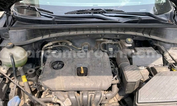 Sayi Na hannu Hyundai Tucson Black Mota in Douala a Ƙasar Kamaru Sayi Na hannu Hyundai Tucson Black Mota in Douala a Ƙasar Kamaru