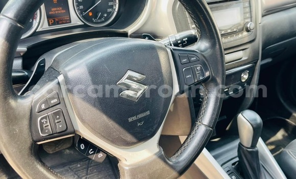 Acheter Occasion Voiture Suzuki Vitara Noir à Douala, Littoral Cameroon Acheter Occasion Voiture Suzuki Vitara Noir à Douala, Littoral Cameroon