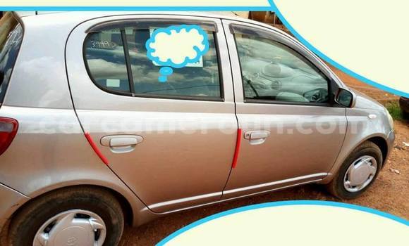 Acheter Occasion Voiture Toyota Yaris Beige à Yaoundé, Central Cameroon Acheter Occasion Voiture Toyota Yaris Beige à Yaoundé, Central Cameroon