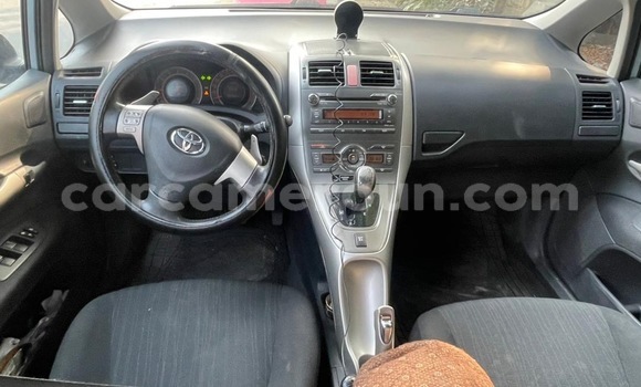 Sayi Imported Toyota Auris Sauran Mota in Douala a Ƙasar Kamaru Sayi Imported Toyota Auris Sauran Mota in Douala a Ƙasar Kamaru