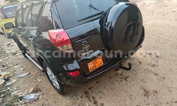 Sayi Na hannu Toyota RAV4 Black Mota in Douala a Ƙasar Kamaru Sayi Na hannu Toyota RAV4 Black Mota in Douala a Ƙasar Kamaru