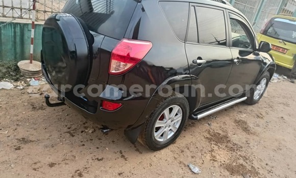 Sayi Na hannu Toyota RAV4 Black Mota in Douala a Ƙasar Kamaru Sayi Na hannu Toyota RAV4 Black Mota in Douala a Ƙasar Kamaru