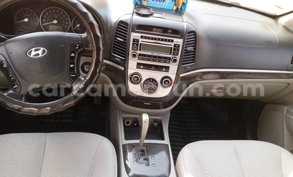 Buy Used Toyota Avensis Silver Car in Yaounde in Central Cameroon Buy Used Toyota Avensis Silver Car in Yaounde in Central Cameroon