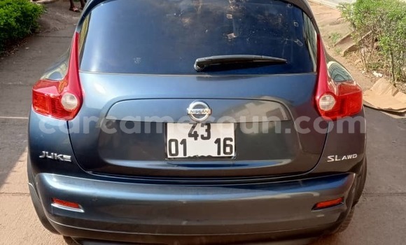 Sayi Na hannu Nissan Juke Azurfa Mota in Yaounde a Babban Kamaru Sayi Na hannu Nissan Juke Azurfa Mota in Yaounde a Babban Kamaru