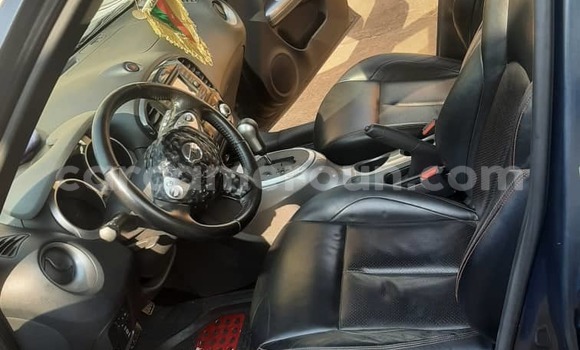 Sayi Na hannu Nissan Juke Azurfa Mota in Yaounde a Babban Kamaru Sayi Na hannu Nissan Juke Azurfa Mota in Yaounde a Babban Kamaru