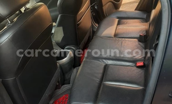 Sayi Na hannu Nissan Juke Azurfa Mota in Yaounde a Babban Kamaru Sayi Na hannu Nissan Juke Azurfa Mota in Yaounde a Babban Kamaru