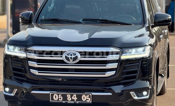 Acheter Neuf Voiture Toyota Land Cruiser Prado Noir à Yaoundé, Central Cameroon Acheter Neuf Voiture Toyota Land Cruiser Prado Noir à Yaoundé, Central Cameroon