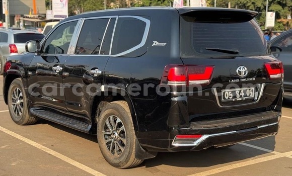 Acheter Neuf Voiture Toyota Land Cruiser Prado Noir à Yaoundé, Central Cameroon Acheter Neuf Voiture Toyota Land Cruiser Prado Noir à Yaoundé, Central Cameroon