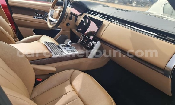 Sayi Sabo Range Rover Range Rover Black Mota in Douala a Ƙasar Kamaru Sayi Sabo Range Rover Range Rover Black Mota in Douala a Ƙasar Kamaru