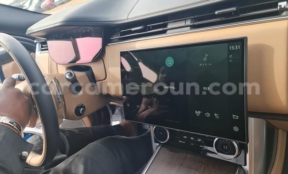 Sayi Sabo Range Rover Range Rover Black Mota in Douala a Ƙasar Kamaru Sayi Sabo Range Rover Range Rover Black Mota in Douala a Ƙasar Kamaru