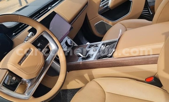 Sayi Sabo Range Rover Range Rover Black Mota in Douala a Ƙasar Kamaru Sayi Sabo Range Rover Range Rover Black Mota in Douala a Ƙasar Kamaru