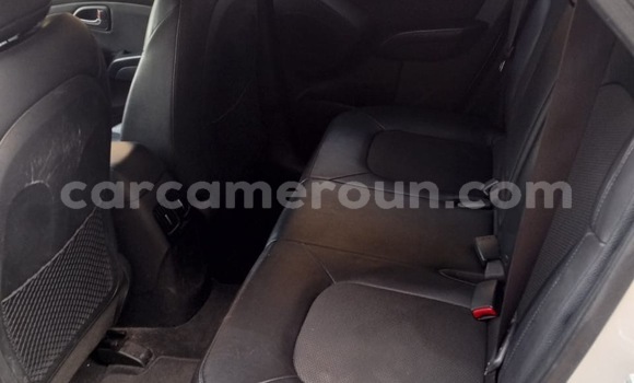 Sayi Sabo Hyundai Tucson Sauran Mota in Douala a Ƙasar Kamaru Sayi Sabo Hyundai Tucson Sauran Mota in Douala a Ƙasar Kamaru