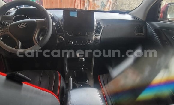 Sayi Na hannu Hyundai ix35 Red Mota in Douala a Ƙasar Kamaru Sayi Na hannu Hyundai ix35 Red Mota in Douala a Ƙasar Kamaru