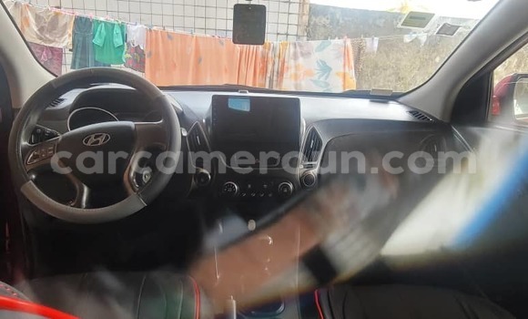 Sayi Na hannu Hyundai ix35 Red Mota in Douala a Ƙasar Kamaru Sayi Na hannu Hyundai ix35 Red Mota in Douala a Ƙasar Kamaru