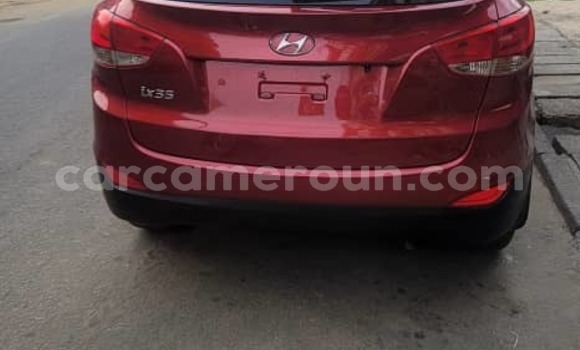 Sayi Na hannu Hyundai ix35 Red Mota in Douala a Ƙasar Kamaru Sayi Na hannu Hyundai ix35 Red Mota in Douala a Ƙasar Kamaru