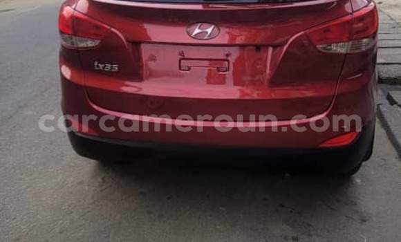 Sayi Na hannu Hyundai ix35 Red Mota in Douala a Ƙasar Kamaru Sayi Na hannu Hyundai ix35 Red Mota in Douala a Ƙasar Kamaru
