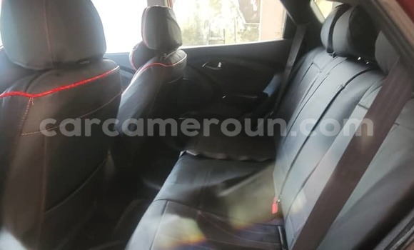 Sayi Na hannu Hyundai ix35 Red Mota in Douala a Ƙasar Kamaru Sayi Na hannu Hyundai ix35 Red Mota in Douala a Ƙasar Kamaru