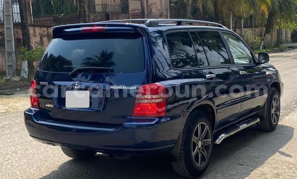 Acheter Occasion Voiture Toyota Highlander Bleu à Douala, Littoral Cameroon Acheter Occasion Voiture Toyota Highlander Bleu à Douala, Littoral Cameroon