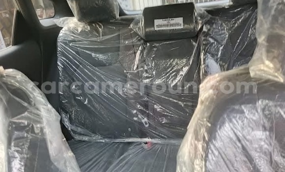 Sayi Sabo Lexus RX 350 Red Mota in Douala a Ƙasar Kamaru Sayi Sabo Lexus RX 350 Red Mota in Douala a Ƙasar Kamaru