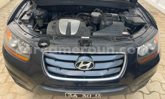 Sayi Na hannu Hyundai Santa Fe Black Mota in Douala a Ƙasar Kamaru Sayi Na hannu Hyundai Santa Fe Black Mota in Douala a Ƙasar Kamaru