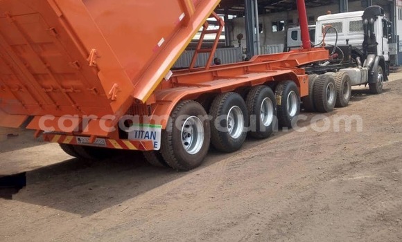 Acheter Import Voiture Mercedes‒Benz 290 Blanc à Douala, Littoral Cameroon Acheter Import Voiture Mercedes‒Benz 290 Blanc à Douala, Littoral Cameroon