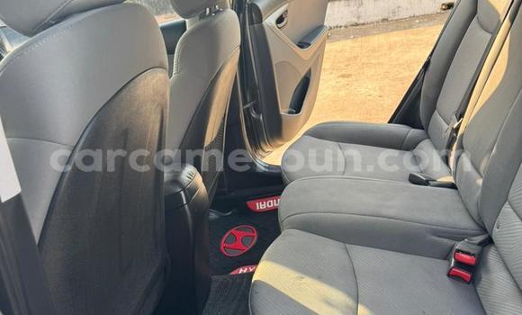 Buy Used Hyundai Elantra Silver Car in Yaounde in Central Cameroon Buy Used Hyundai Elantra Silver Car in Yaounde in Central Cameroon