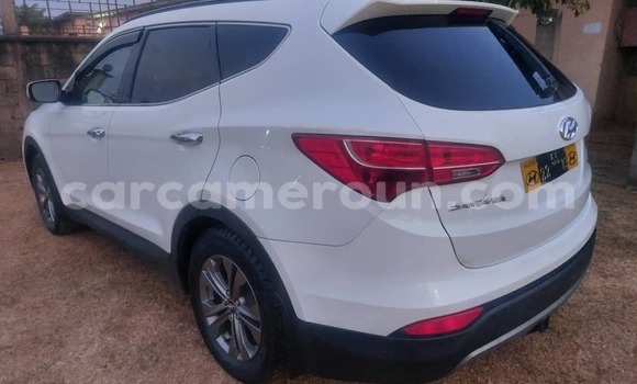 Acheter Occasion Voiture Hyundai Santa Fe Blanc à Yaoundé, Central Cameroon