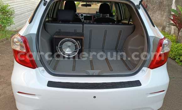 Acheter Occasion Voiture Toyota Matrix Blanc à Yaoundé, Central Cameroon Acheter Occasion Voiture Toyota Matrix Blanc à Yaoundé, Central Cameroon