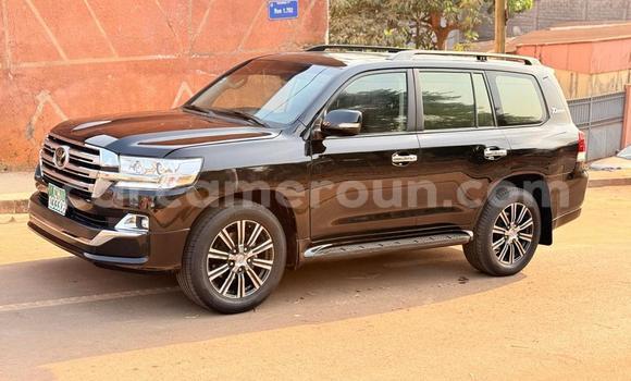 Sayi Na hannu Toyota Land Cruiser Prado Black Mota in Yaounde a Babban Kamaru
