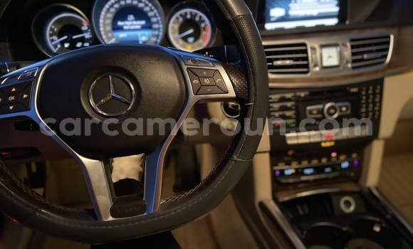 Acheter Import Voiture Mercedes‒Benz E–Class Noir à Douala, Littoral Cameroon Acheter Import Voiture Mercedes‒Benz E–Class Noir à Douala, Littoral Cameroon
