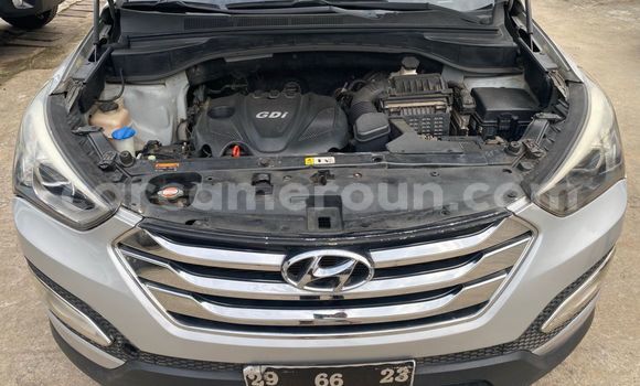 Sayi Na hannu Hyundai Santa Fe Azurfa Mota in Douala a Ƙasar Kamaru Sayi Na hannu Hyundai Santa Fe Azurfa Mota in Douala a Ƙasar Kamaru