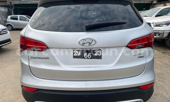 Sayi Na hannu Hyundai Santa Fe Azurfa Mota in Douala a Ƙasar Kamaru Sayi Na hannu Hyundai Santa Fe Azurfa Mota in Douala a Ƙasar Kamaru