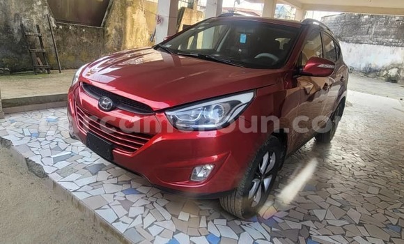 Sayi Na hannu Hyundai ix35 Red Mota in Douala a Ƙasar Kamaru Sayi Na hannu Hyundai ix35 Red Mota in Douala a Ƙasar Kamaru