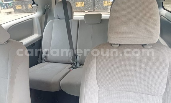 Acheter Occasion Voiture Toyota Sienna Marron à Douala, Littoral Cameroon Acheter Occasion Voiture Toyota Sienna Marron à Douala, Littoral Cameroon
