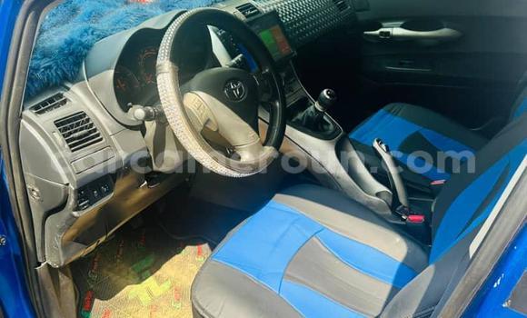 Sayi Na hannu Toyota Auris Blue Mota in Douala a Ƙasar Kamaru Sayi Na hannu Toyota Auris Blue Mota in Douala a Ƙasar Kamaru