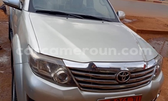 Acheter Occasion Voiture Toyota Fortuner Gris à Douala, Littoral Cameroon