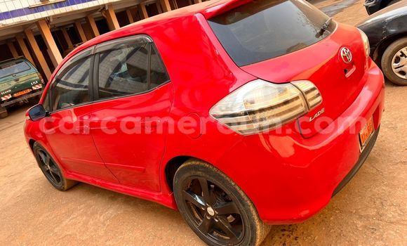 Sayi Na hannu Toyota Blade Red Mota in Yaounde a Babban Kamaru Sayi Na hannu Toyota Blade Red Mota in Yaounde a Babban Kamaru