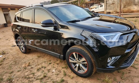 Acheter Occasion Voiture Toyota RAV4 Noir à Yaoundé, Central Cameroon